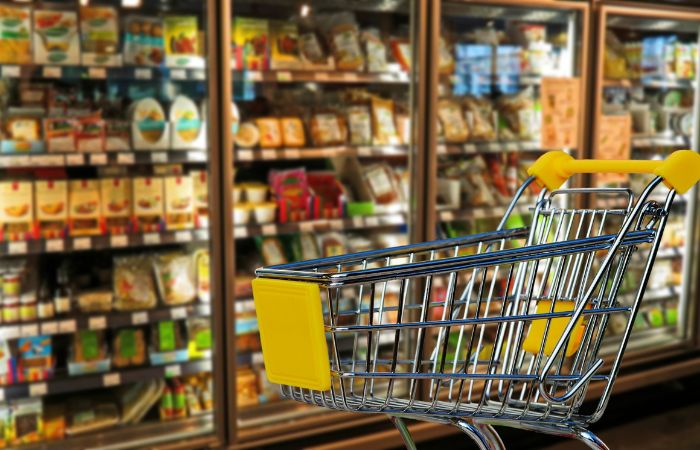 How to Navigate to the Closest Grocery Store